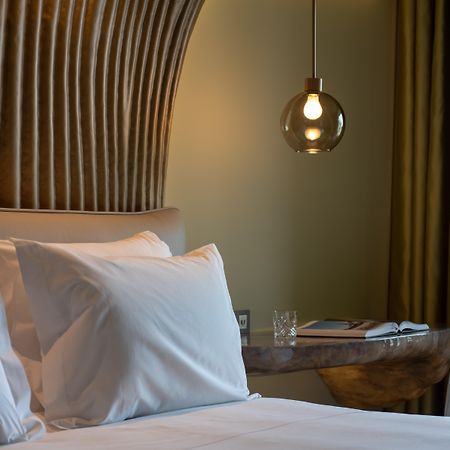 Vila Foz Hotel & Spa - Member Of Design Hotels OOporto Exteriör bild A room at the hotel