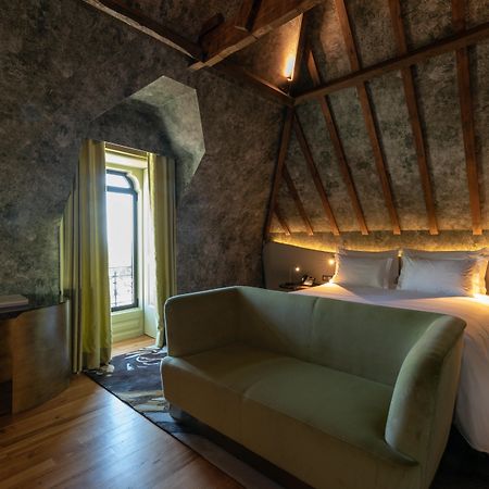 Vila Foz Hotel & Spa - Member Of Design Hotels OOporto Exteriör bild The 17th-century attic suite