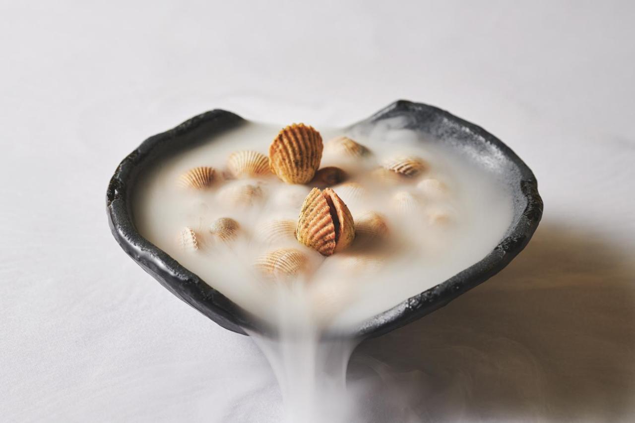 Vila Foz Hotel & Spa - Member Of Design Hotels OOporto Exteriör bild A bowl of dry ice with peanuts