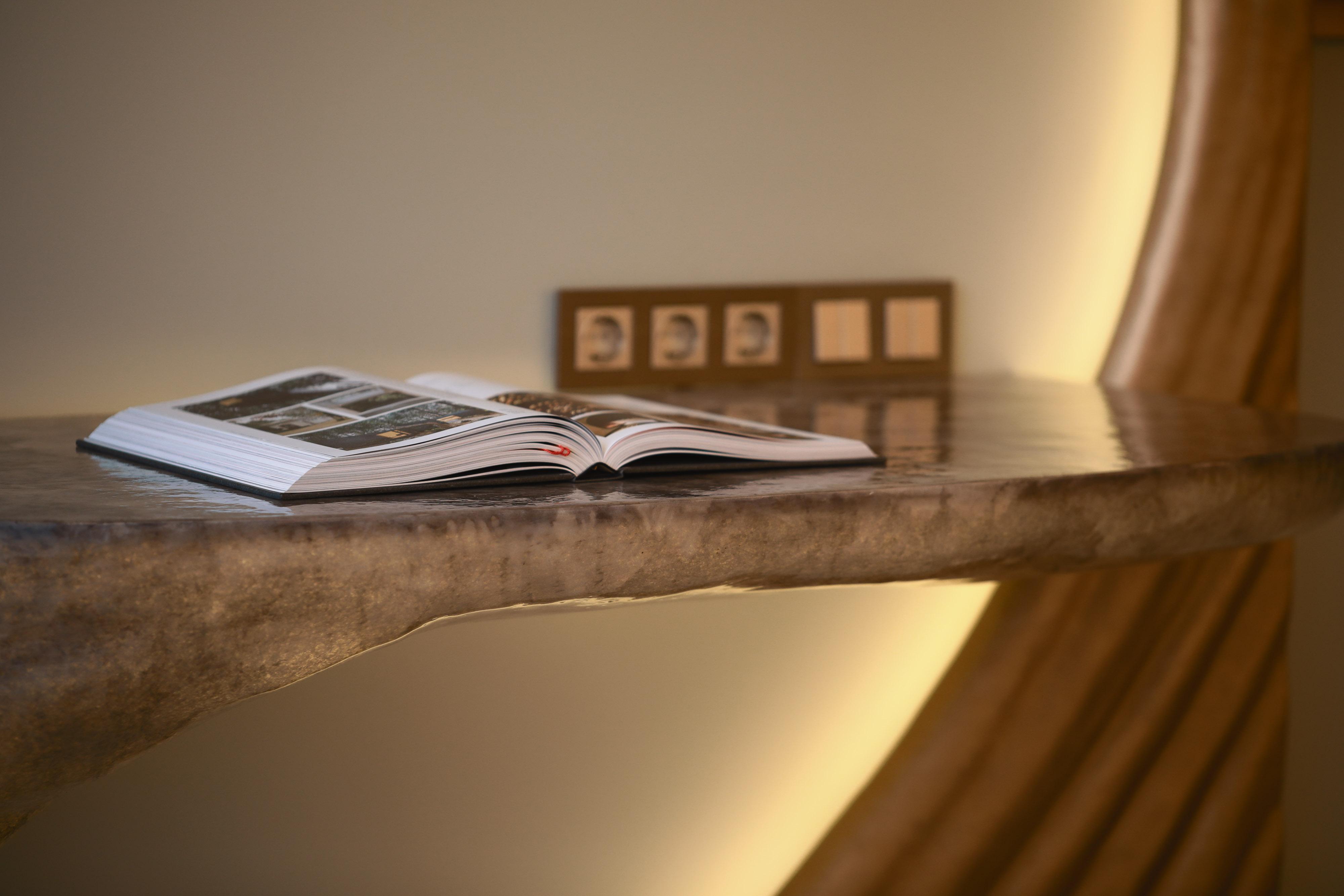 Vila Foz Hotel & Spa - Member Of Design Hotels OOporto Exteriör bild A book on a table