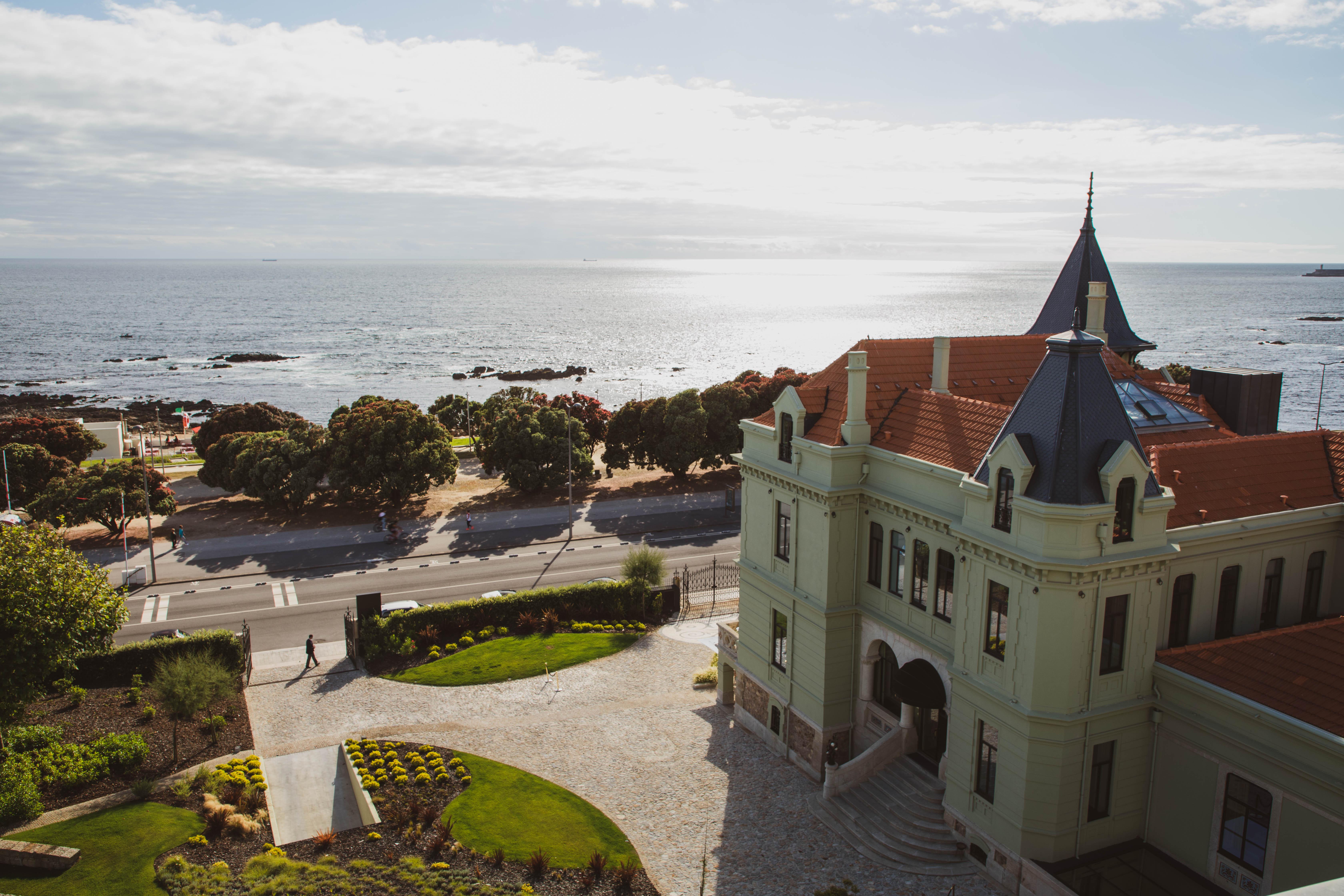 Vila Foz Hotel & Spa - Member Of Design Hotels OOporto Exteriör bild The Old Harbour Master's House, now the Maritime Museum