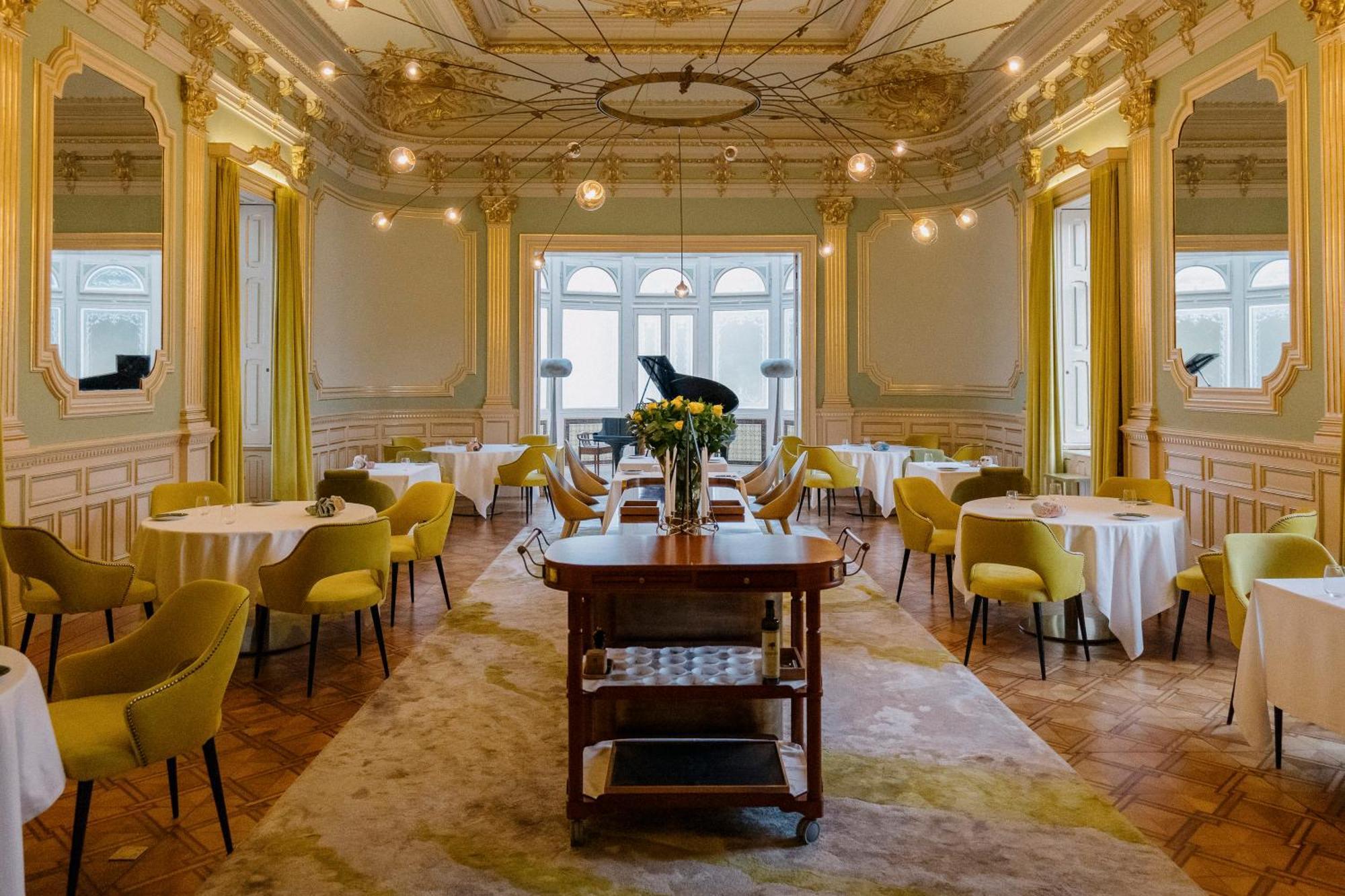 Vila Foz Hotel & Spa - Member Of Design Hotels OOporto Exteriör bild Restaurant AOC