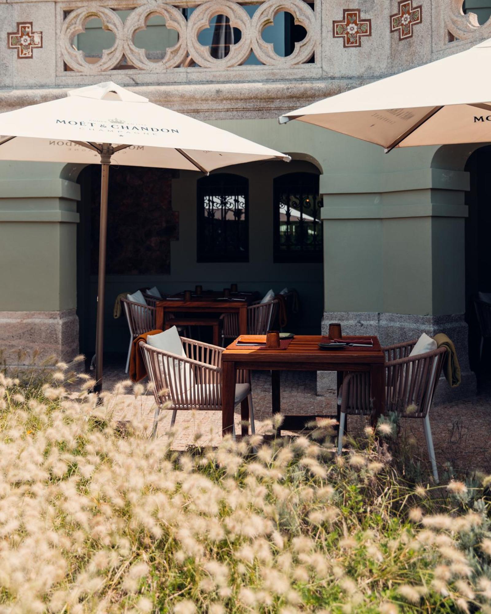 Vila Foz Hotel & Spa - Member Of Design Hotels OOporto Exteriör bild The restaurant at the Cape of Good Hope